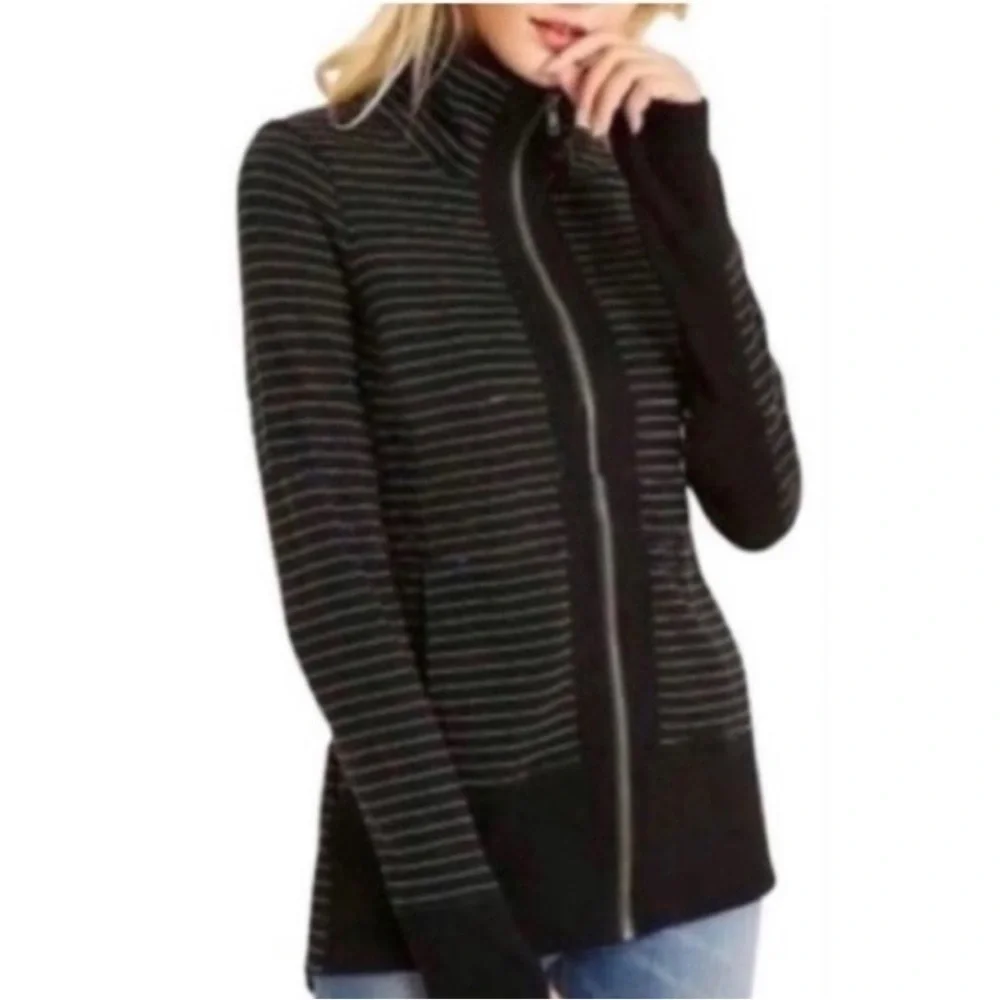 Cabi Women's Sprint Track Jacket in Black & White Stripes with Pockets sz XS - Picture 4 of 8